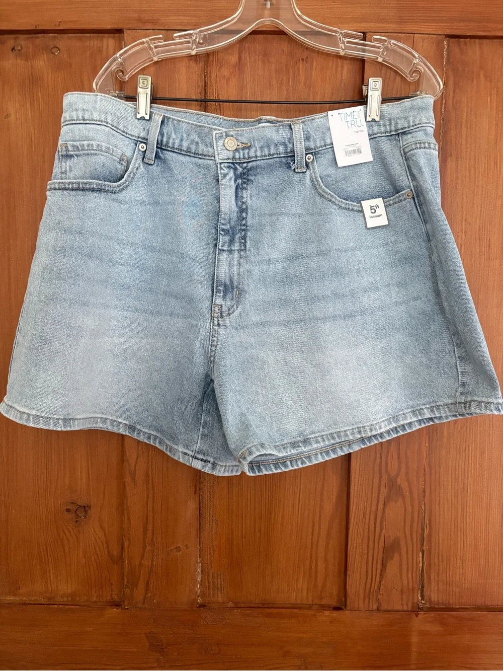 NWT Time and Tru Light Wash High-Rise Jean Blue  Shorts Size 18